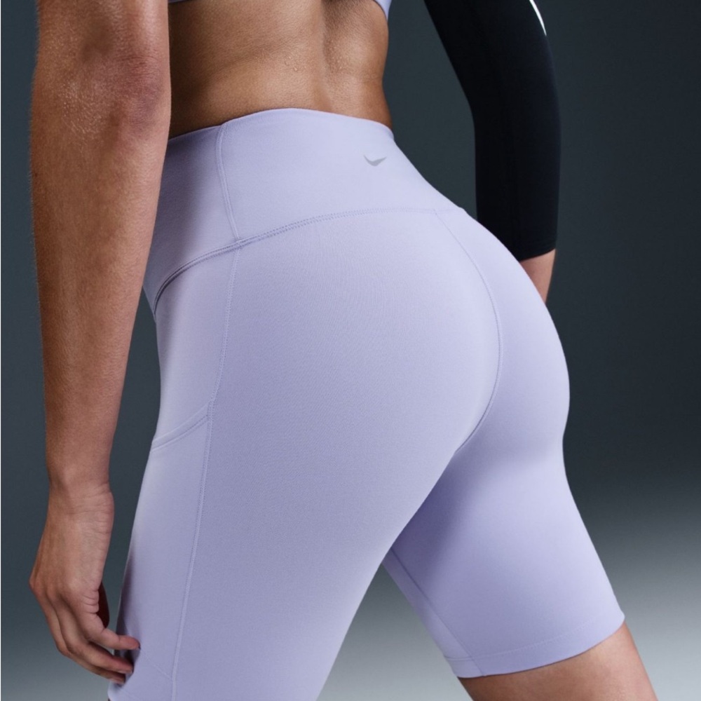 Nike Women's Lavender Athletic Shorts, NWT Large